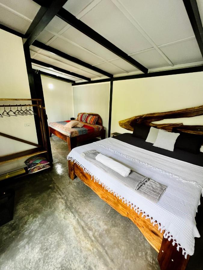 Whispering Wisdom Villa Cahuita Buitenkant foto